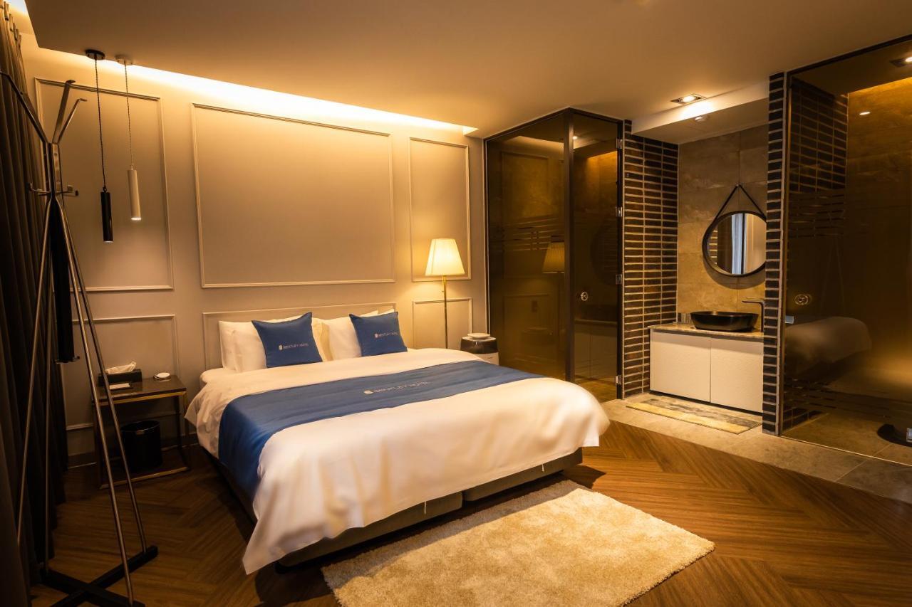Chuncheon Hotel Bentley Exterior foto